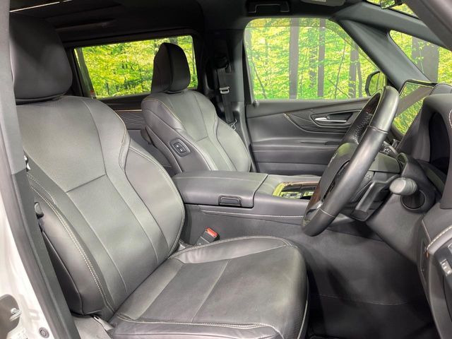 TOYOTA ALPHARD hybrid 4WD 2024