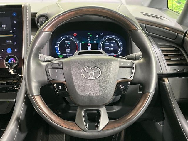 TOYOTA ALPHARD hybrid 4WD 2024