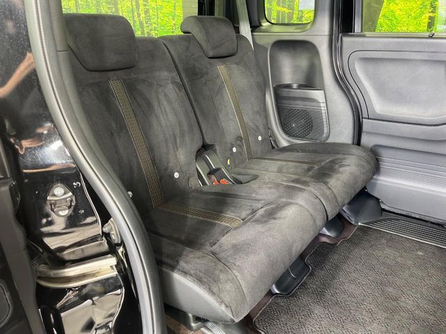 HONDA N BOX CUSTOM 4WD 2019