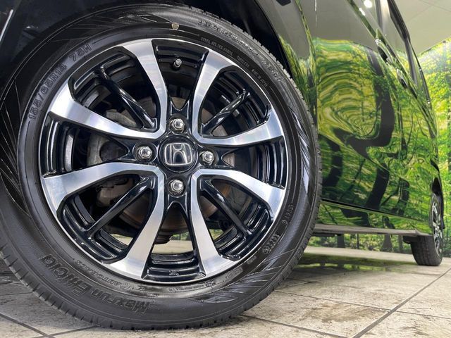 HONDA N BOX CUSTOM 4WD 2019