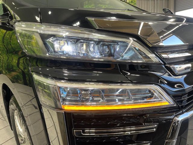 TOYOTA VELLFIRE  HYBRID 4WD 2019