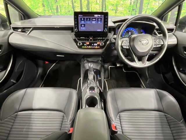 TOYOTA COROLLA TOURING HYBRID 4WD 2020