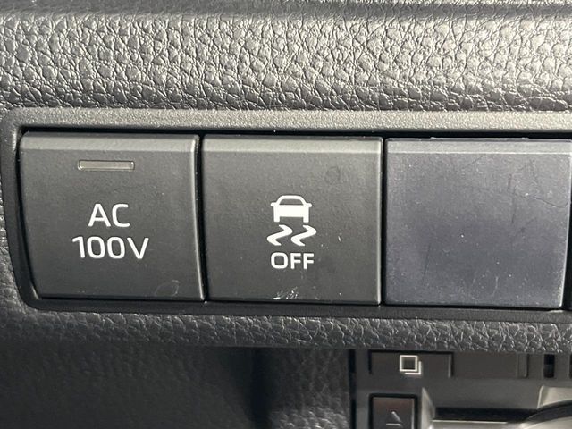 TOYOTA COROLLA TOURING HYBRID 4WD 2020