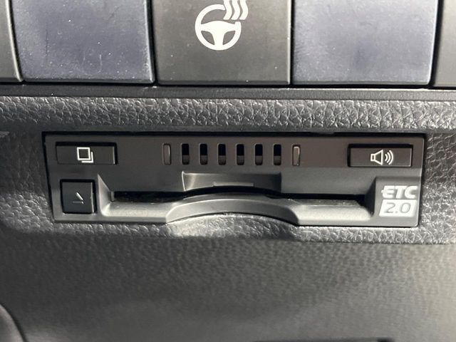 TOYOTA COROLLA TOURING HYBRID 4WD 2020