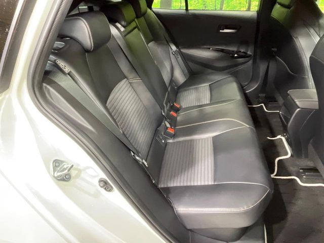 TOYOTA COROLLA TOURING HYBRID 4WD 2020