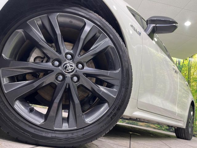 TOYOTA COROLLA TOURING HYBRID 4WD 2020