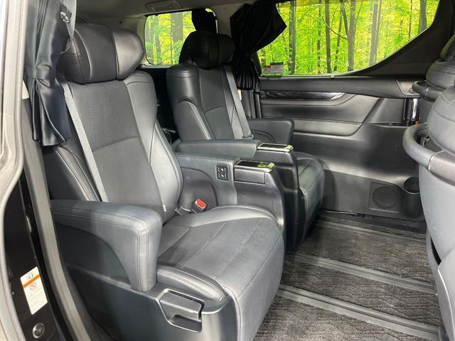 TOYOTA ALPHARD 4WD 2018