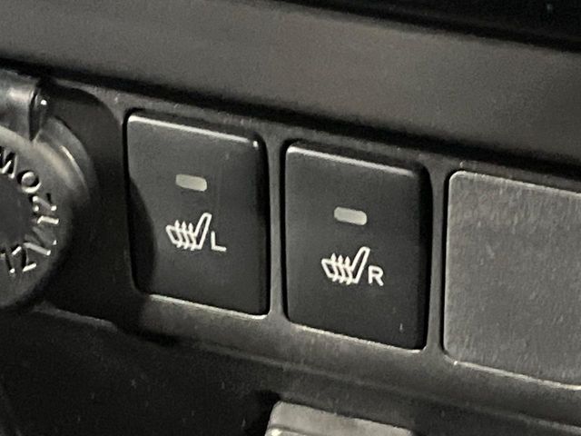 TOYOTA ROOMY 4WD 2021