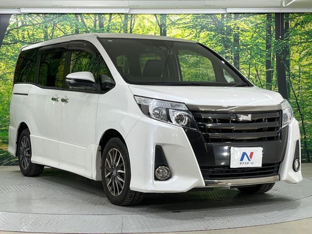TOYOTA NOAH 2017