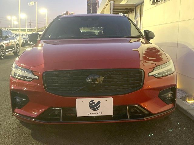 VOLVO VOLVO V60 2021