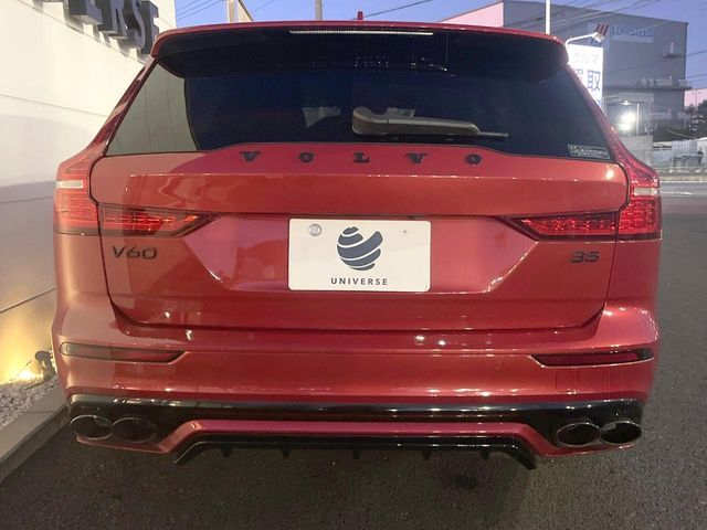 VOLVO VOLVO V60 2021