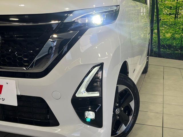 NISSAN ROOX 4WD 2021