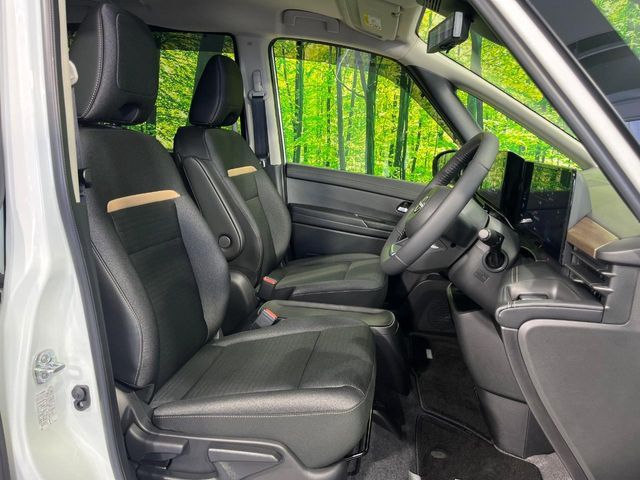 NISSAN SERENA  WG 4WD 2025