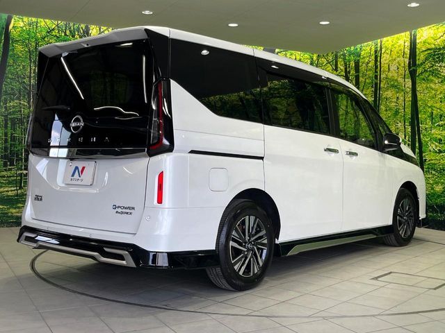 NISSAN SERENA  WG 4WD 2025