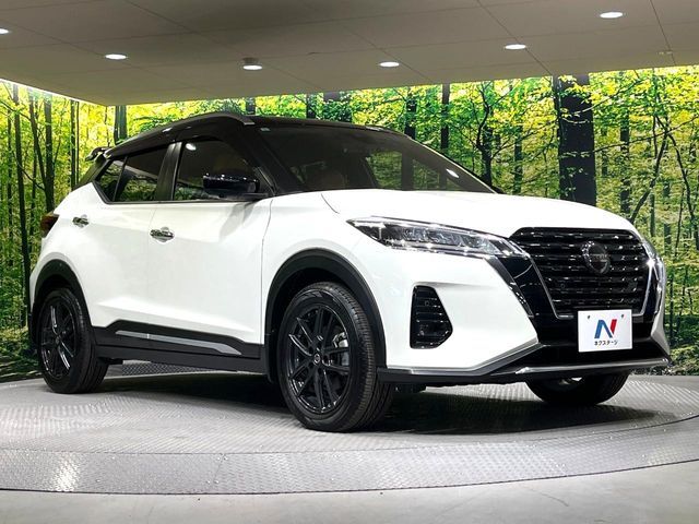 NISSAN KICKS 2021