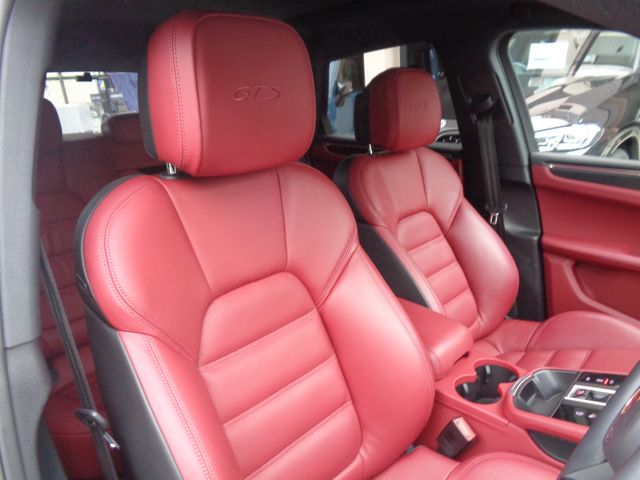 PORSCHE PORSCHE Macan 2022