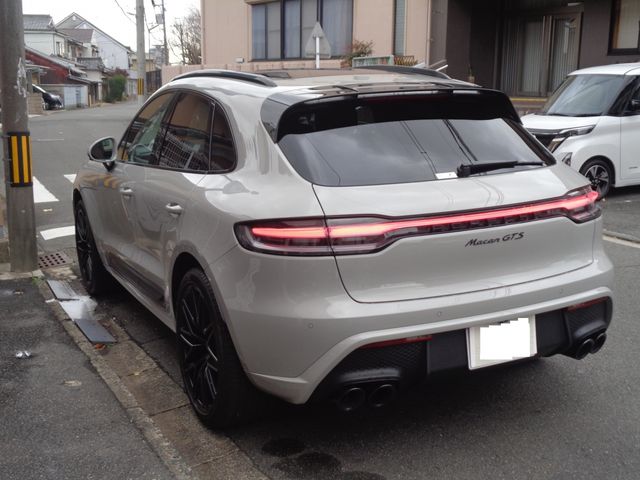 PORSCHE PORSCHE Macan 2022