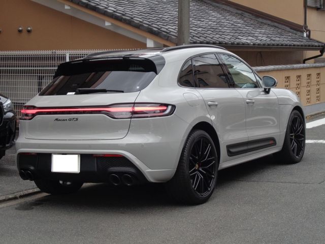 PORSCHE PORSCHE Macan 2022
