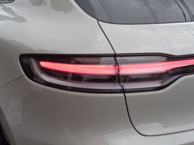 PORSCHE PORSCHE Macan 2022