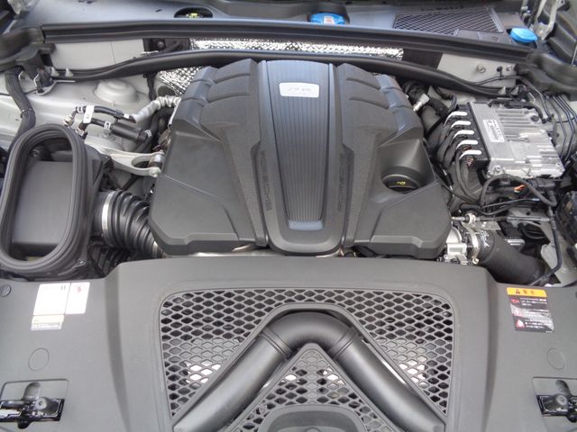 PORSCHE PORSCHE Macan 2022