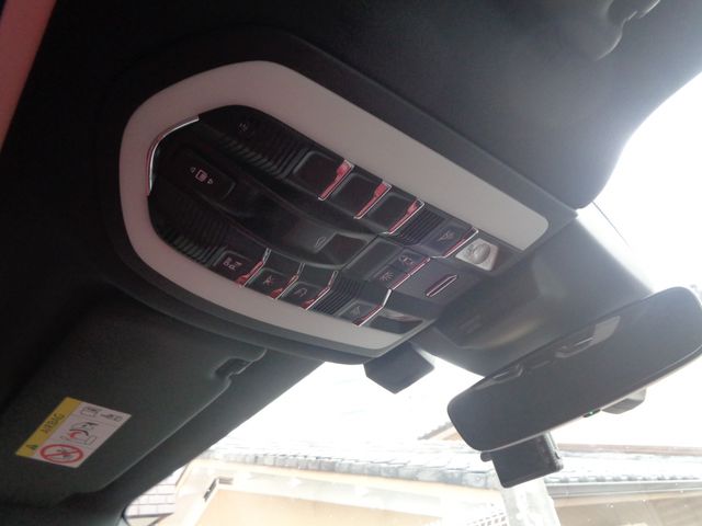 PORSCHE PORSCHE Macan 2022