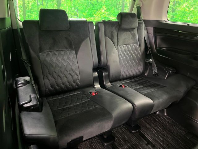 TOYOTA VELLFIRE 2015