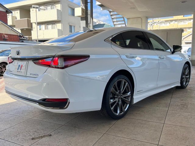 TOYOTA LEXUS ES300h 2020