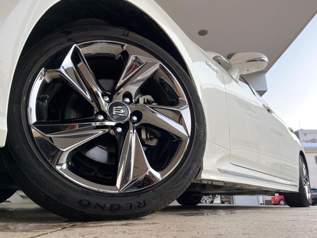 TOYOTA CROWN sedan hybrid 2018