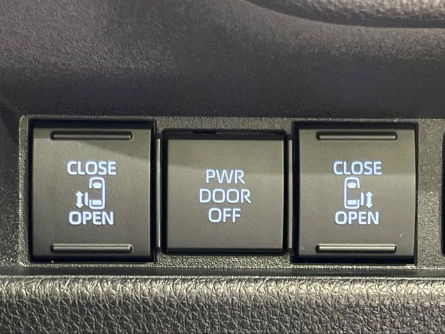 TOYOTA SIENTA HYBRID 2025