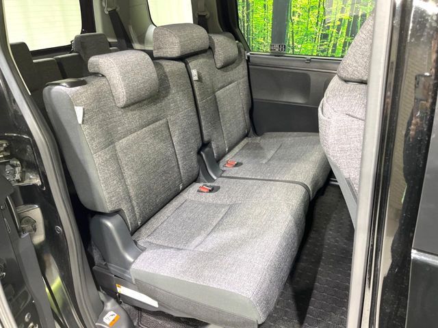 TOYOTA SIENTA HYBRID 2025