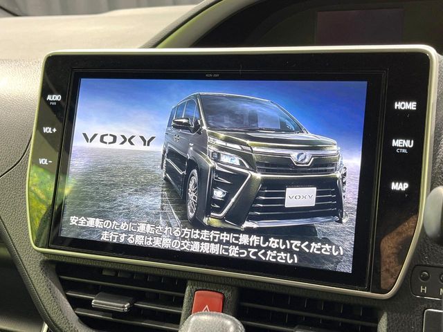TOYOTA VOXY 2019