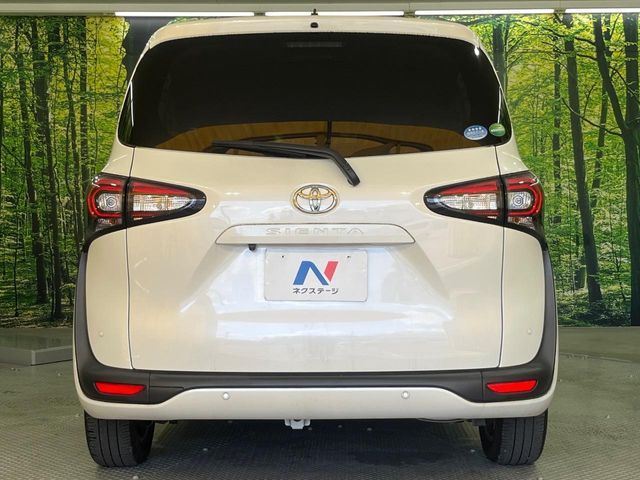 TOYOTA SIENTA 2018