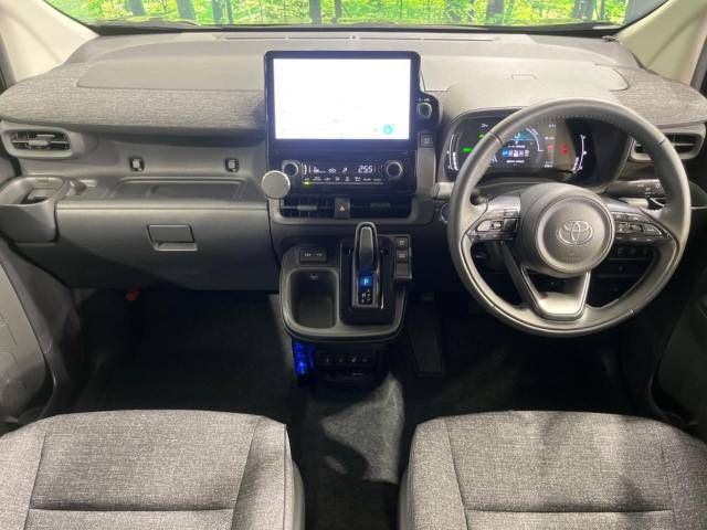 TOYOTA SIENTA HYBRID 2023