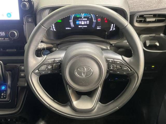 TOYOTA SIENTA HYBRID 2023