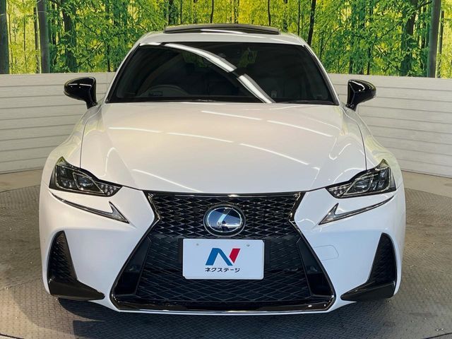 TOYOTA LEXUS IS300h 2018