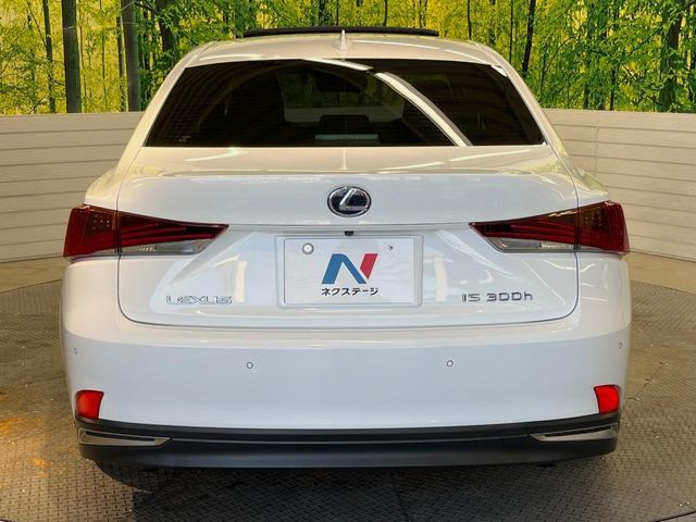 TOYOTA LEXUS IS300h 2018