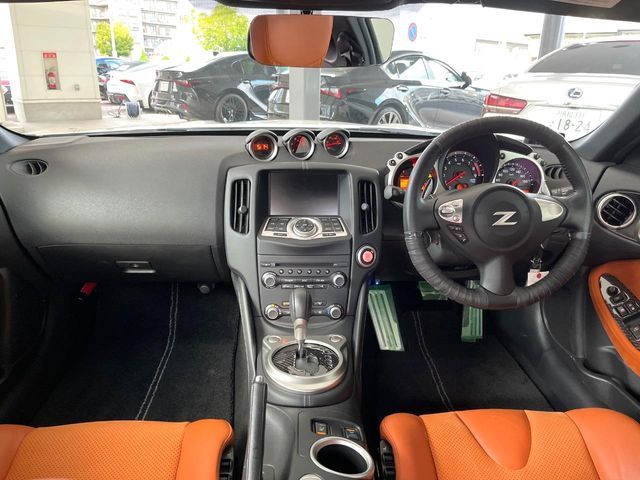 NISSAN FAIRLADY Z 2012