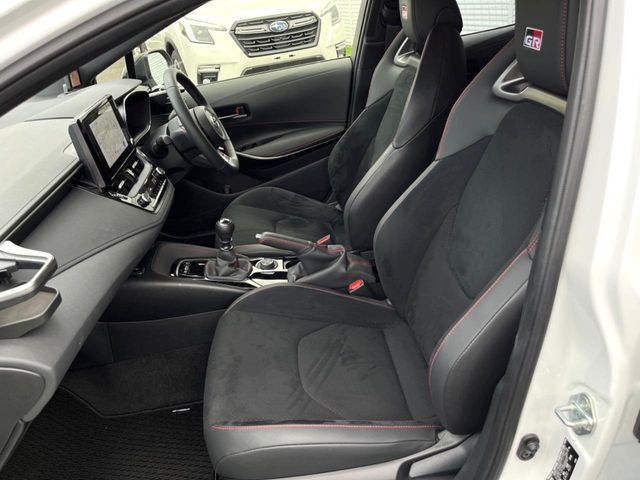 TOYOTA GR COROLLA 2024