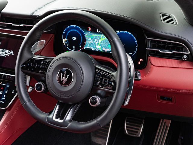 MASERATI MASERATI Grecale 2023