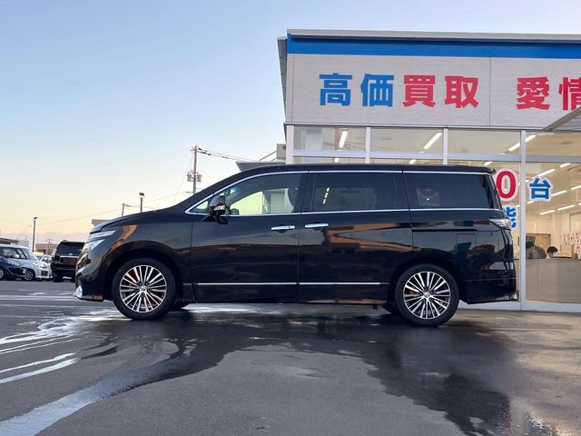 NISSAN ELGRAND 2014