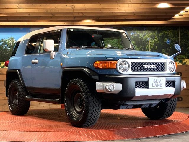 TOYOTA FJ CRUISER 4WD 2016