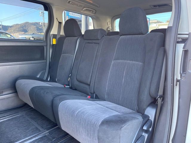 TOYOTA VELLFIRE 2014