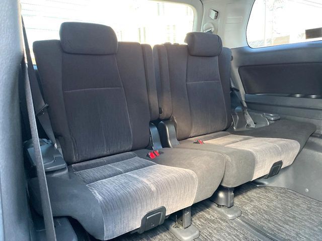 TOYOTA VELLFIRE 2014