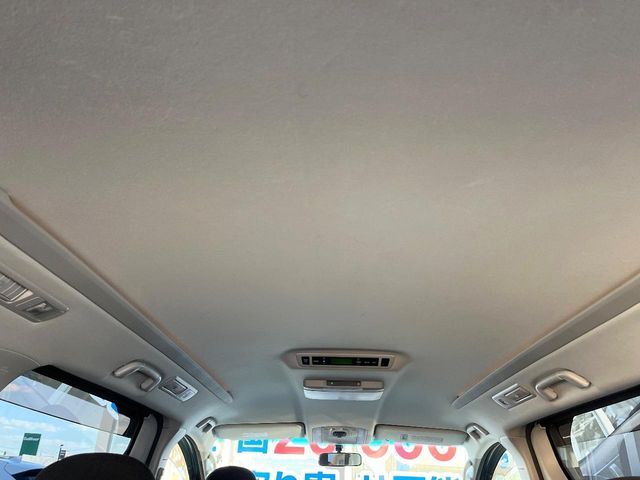 TOYOTA VELLFIRE 2014