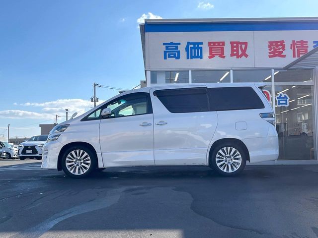 TOYOTA VELLFIRE 2014