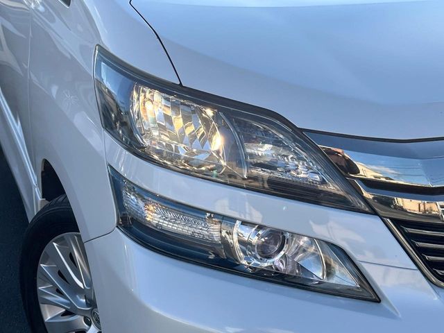 TOYOTA VELLFIRE 2014