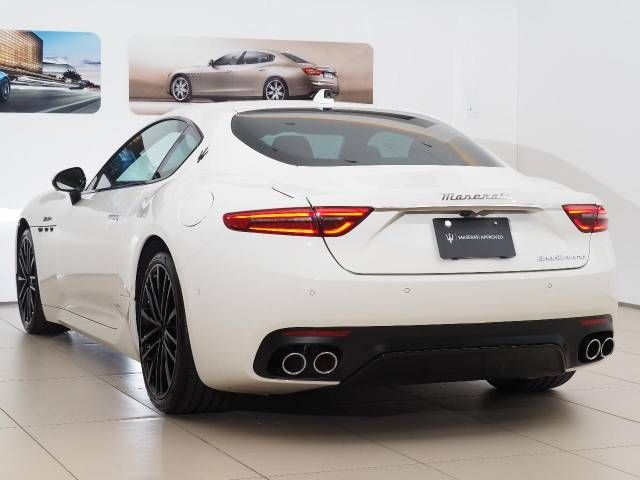 MASERATI MASERATI GRANTURISMO 2024