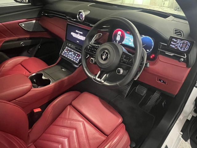 MASERATI MASERATI Grecale 2023