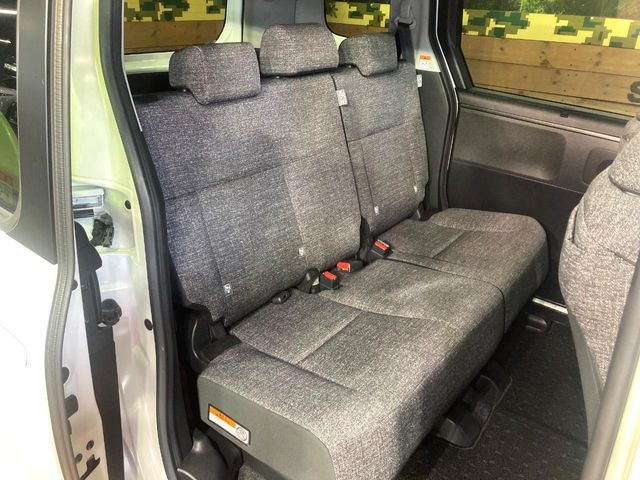 TOYOTA SIENTA HYBRID 2023