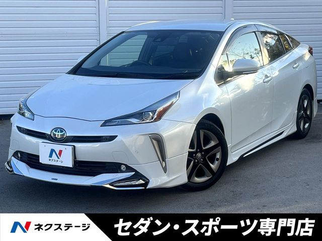 TOYOTA PRIUS 2021